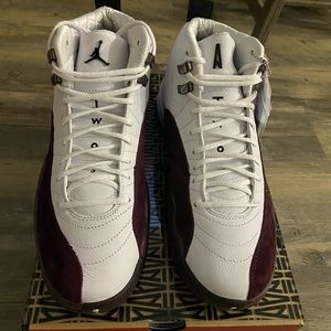 A ma maniere Womens Jordan 12, men size 9/10.5w